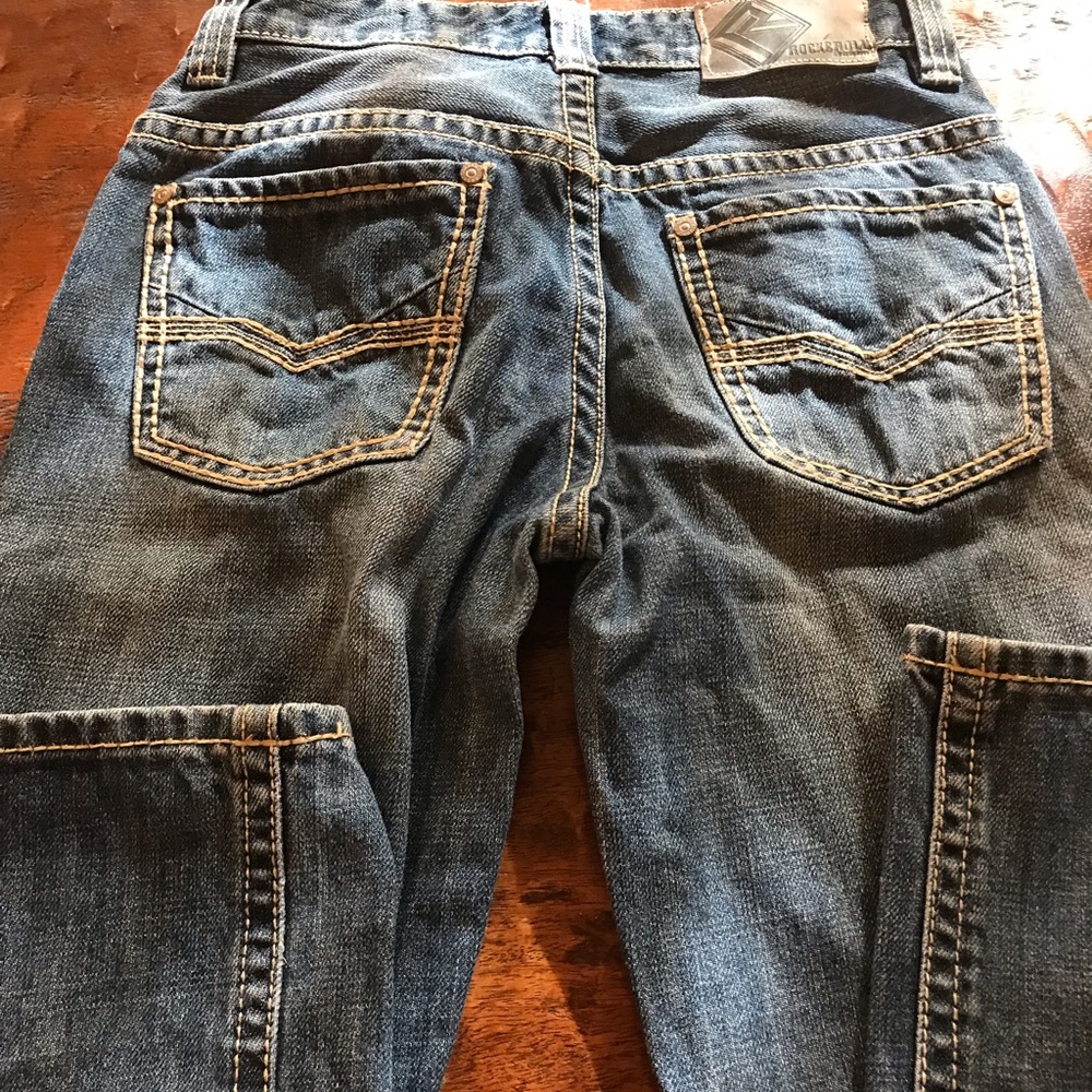 Rock and roll boys 16 R